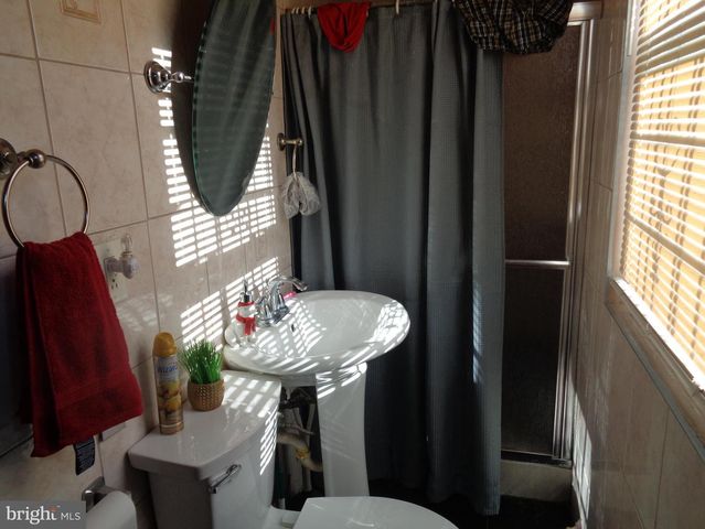 728 W ERIE AVE, Philadelphia, PA 19140