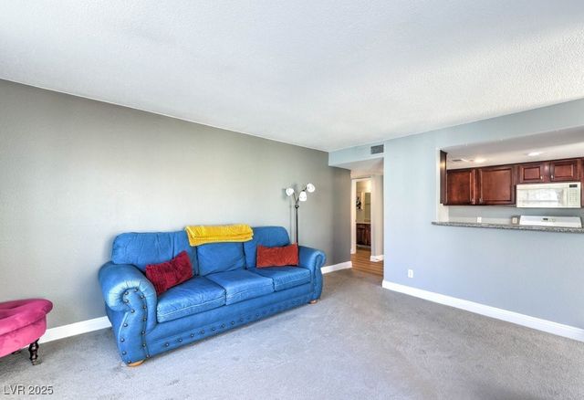 2801 North Rainbow Boulevard 207, Las Vegas, NV 89108