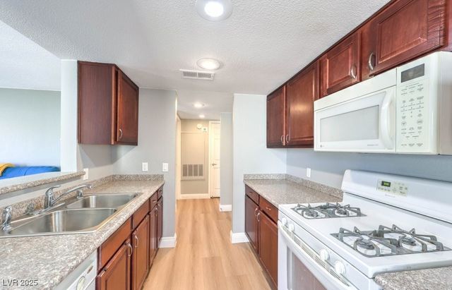 2801 North Rainbow Boulevard 207, Las Vegas, NV 89108