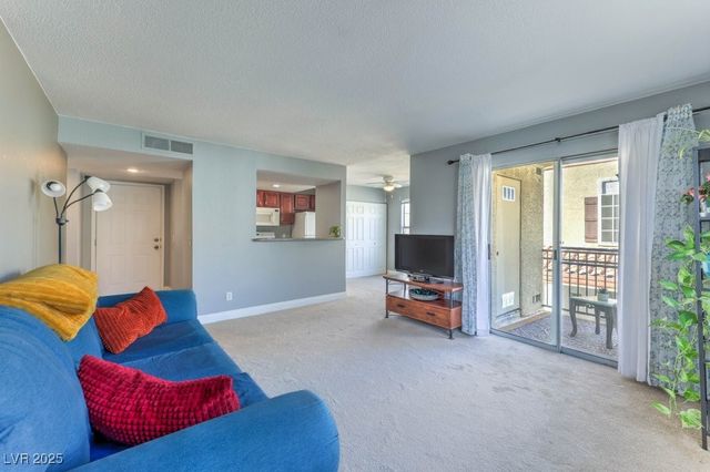 2801 North Rainbow Boulevard 207, Las Vegas, NV 89108