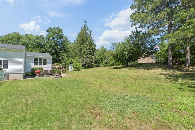 83 Colgate Dr, North Andover, MA 01845