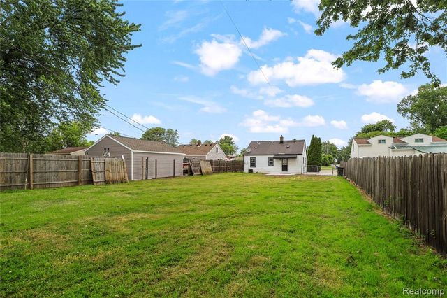 23960 Trombley Street, Clinton Township, MI 48035