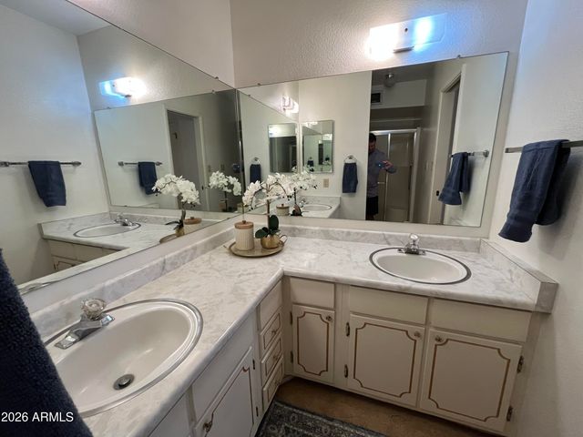 2167 E ELLIS Drive, Tempe, AZ 85282