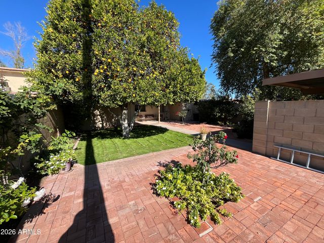 2167 E ELLIS Drive, Tempe, AZ 85282