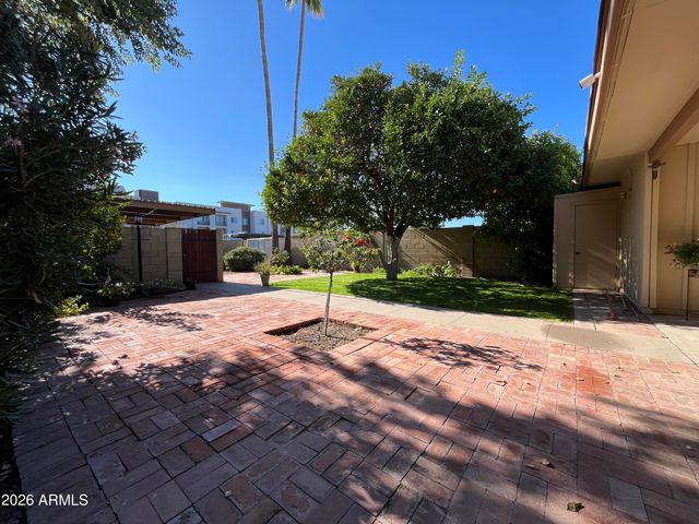 2167 E ELLIS Drive, Tempe, AZ 85282