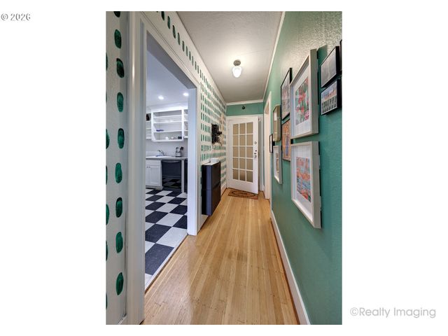 1811 Nw COUCH St 302, Portland, OR 97209
