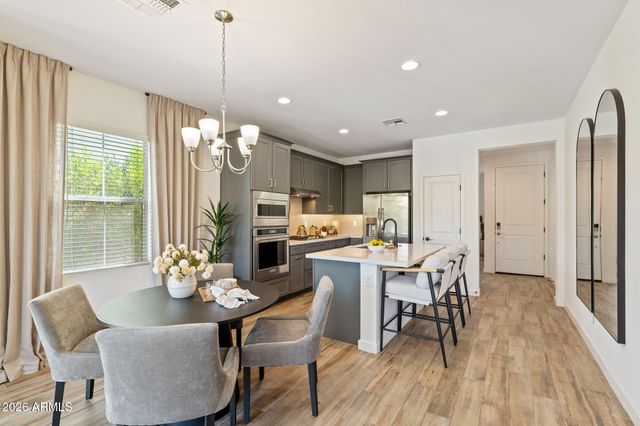 6443 N 17TH Place, Phoenix, AZ 85016