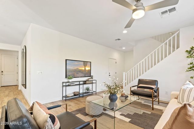 6443 N 17TH Place, Phoenix, AZ 85016