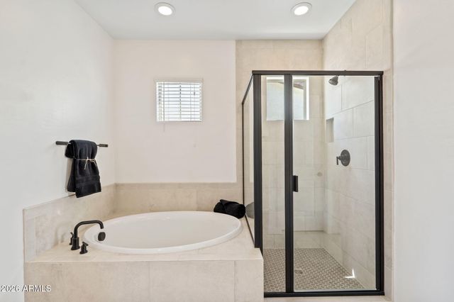 6443 N 17TH Place, Phoenix, AZ 85016