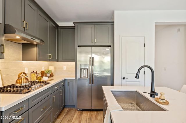 6443 N 17TH Place, Phoenix, AZ 85016