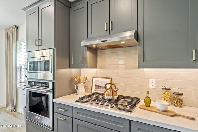 6443 N 17TH Place, Phoenix, AZ 85016