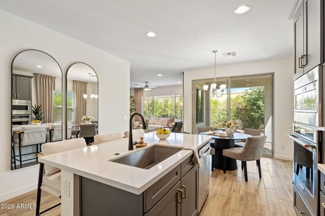 6443 N 17TH Place, Phoenix, AZ 85016