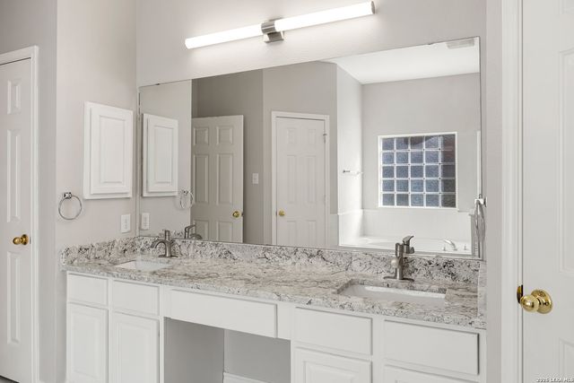 12231 Stable Square, San Antonio, TX 78249