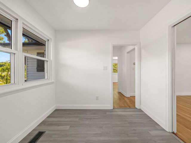 255 Hazelwood Avenue, Spartanburg, SC 29302