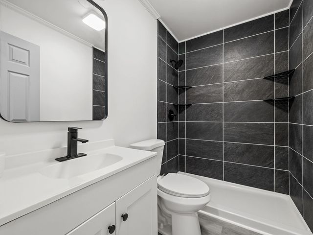 255 Hazelwood Avenue, Spartanburg, SC 29302
