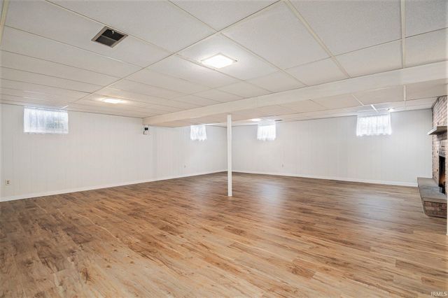 52401 County Road 7, Elkhart, IN 46514