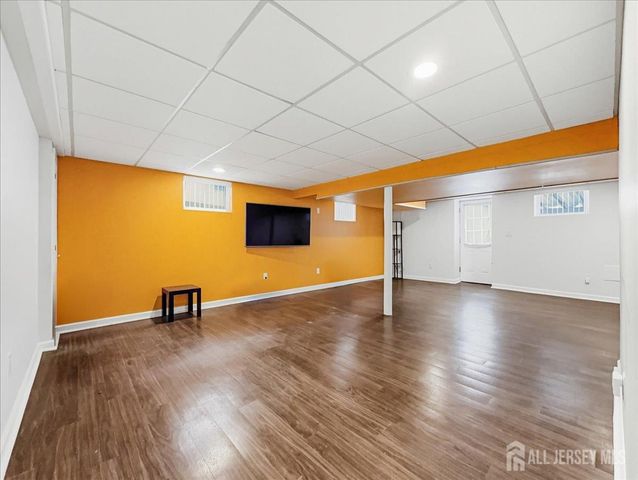 37 Jersey Avenue, Edison, NJ 08820