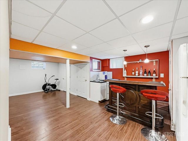 37 Jersey Avenue, Edison, NJ 08820