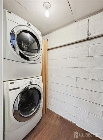 37 Jersey Avenue, Edison, NJ 08820