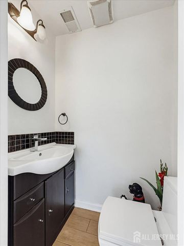 37 Jersey Avenue, Edison, NJ 08820