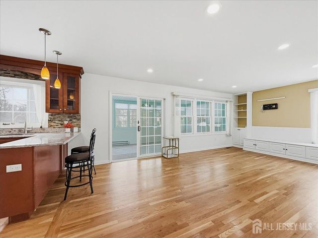 37 Jersey Avenue, Edison, NJ 08820