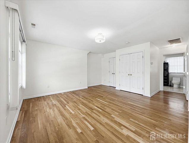 37 Jersey Avenue, Edison, NJ 08820