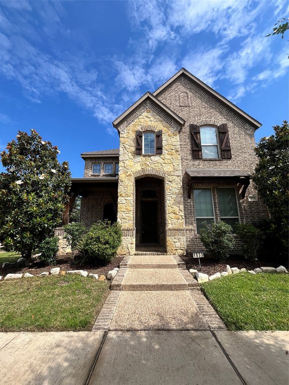 1033 Lone Ivory Trail, Arlington, TX 76005