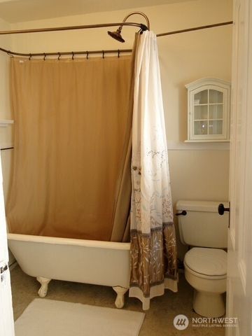 1921 44 Avenue SW, Seattle, WA 98116