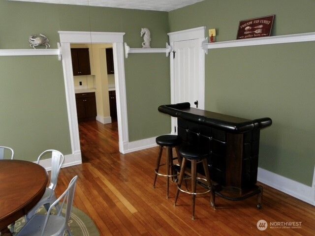 1921 44 Avenue SW, Seattle, WA 98116