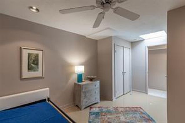 10211 Willowgrove Drive, Houston, TX 77035