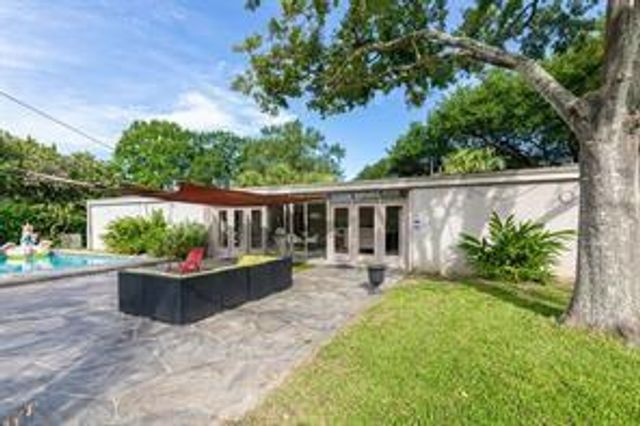 10211 Willowgrove Drive, Houston, TX 77035