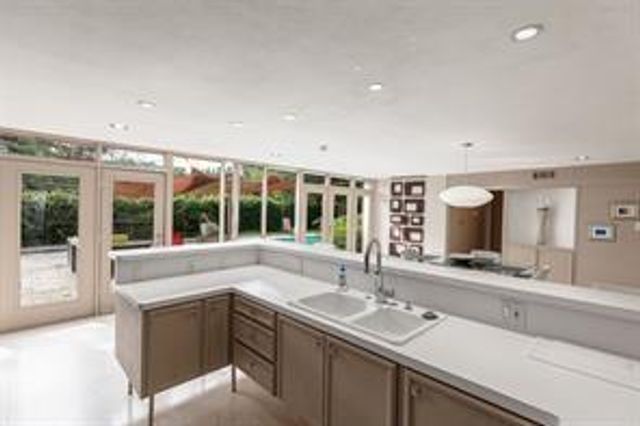 10211 Willowgrove Drive, Houston, TX 77035