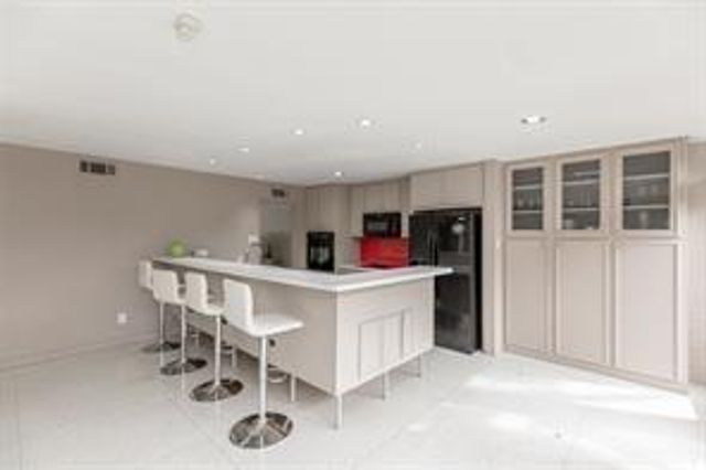 10211 Willowgrove Drive, Houston, TX 77035