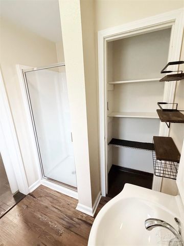 5980 Pursley Ave, Pensacola, FL 32526