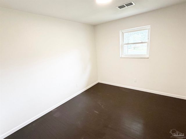 5980 Pursley Ave, Pensacola, FL 32526