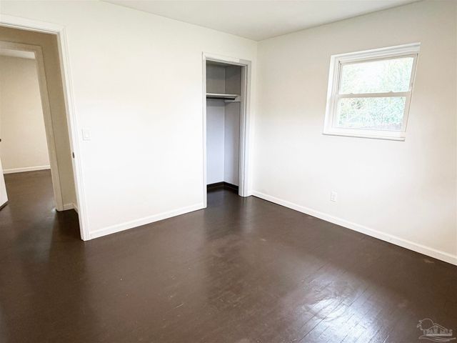 5980 Pursley Ave, Pensacola, FL 32526