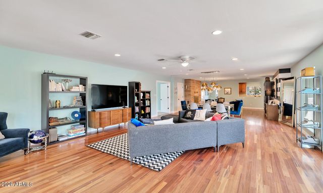 121 W ORCHID Lane, Phoenix, AZ 85021