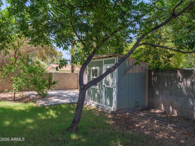 121 W ORCHID Lane, Phoenix, AZ 85021