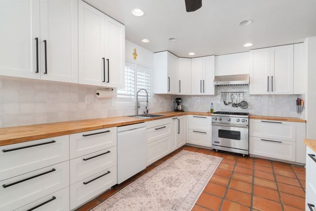 23825 Corte Picante, Murrieta, CA 92562