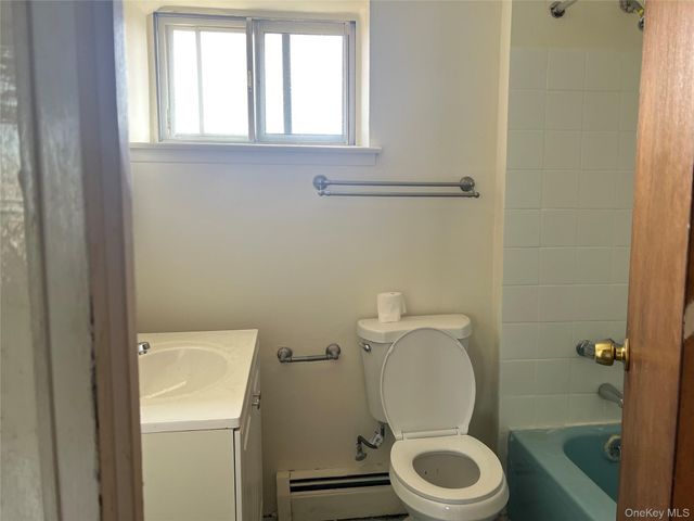 18604 140th Avenue, Springfield Gardens, NY 11413