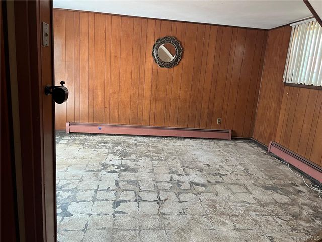 18604 140th Avenue, Springfield Gardens, NY 11413