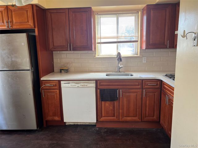 18604 140th Avenue, Springfield Gardens, NY 11413