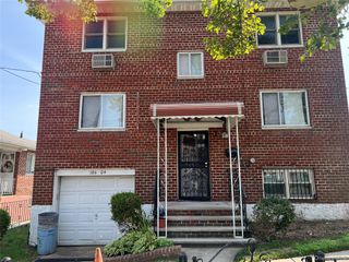 18604 140th Avenue, Springfield Gardens, NY 11413