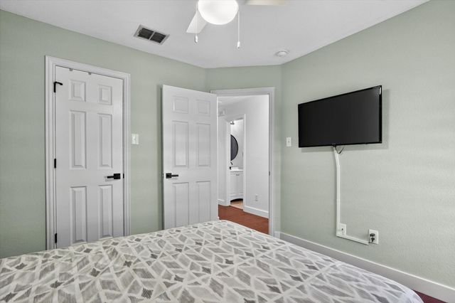 1347 Lake Forest Drive, Grand Prairie, TX 75052