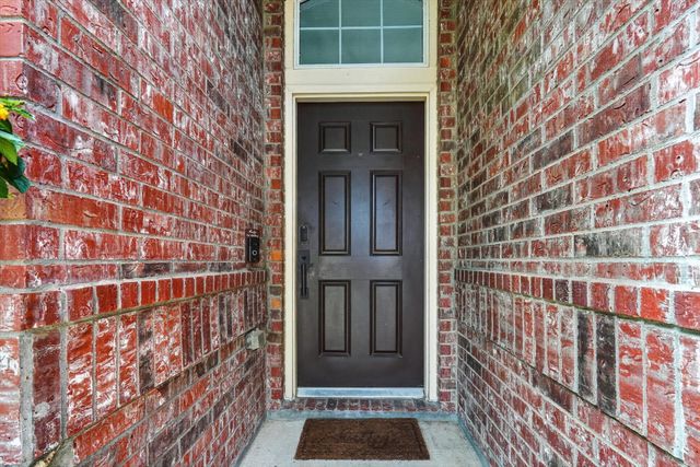 1347 Lake Forest Drive, Grand Prairie, TX 75052