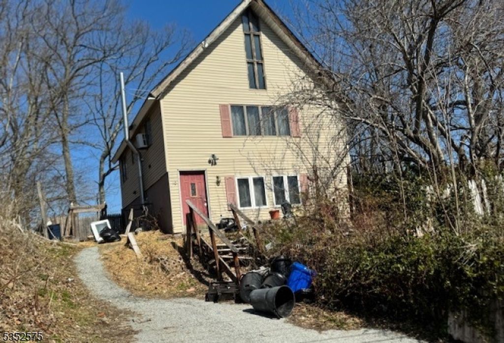 10 Summit Dr, Wantage Twp., NJ 07461
