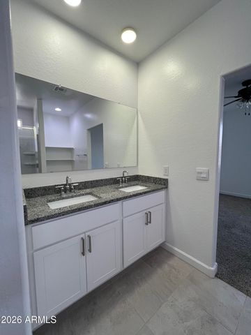 2432 W Shanley Avenue, Apache Junction, AZ 85120