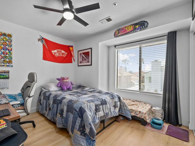 17253 Dolphin Street, Fontana, CA 92336