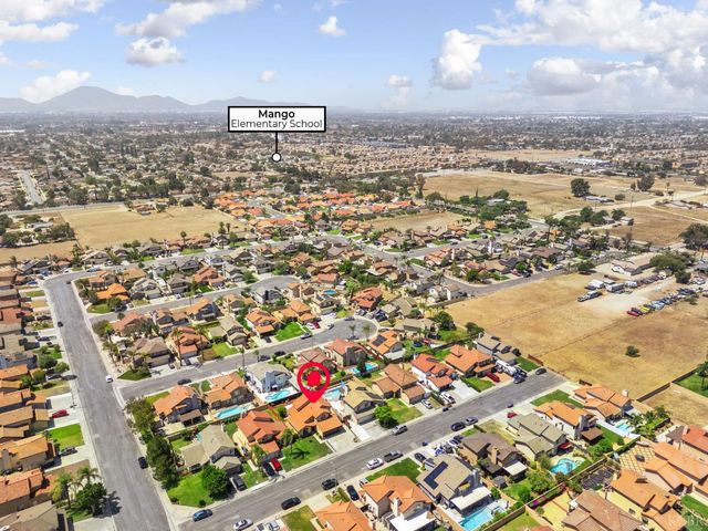 17253 Dolphin Street, Fontana, CA 92336