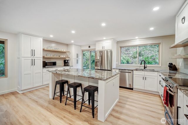 38805 258th Avenue SE, Enumclaw, WA 98022